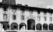 Carrara Spinelli palazzo a Clusone.jpg